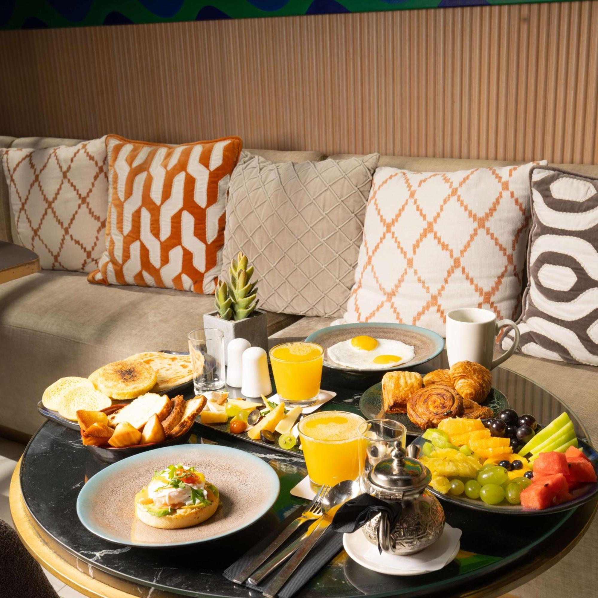 Radisson Blu Hotel Casablanca City Center 외부 사진 A breakfast at the hotel